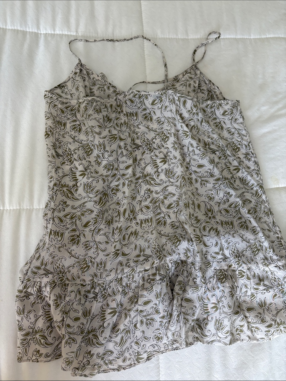 Banana Republic 100% Silk Cream Paisley-Print Spaghetti Strap Peplum Cami - Picture 4 of 4
